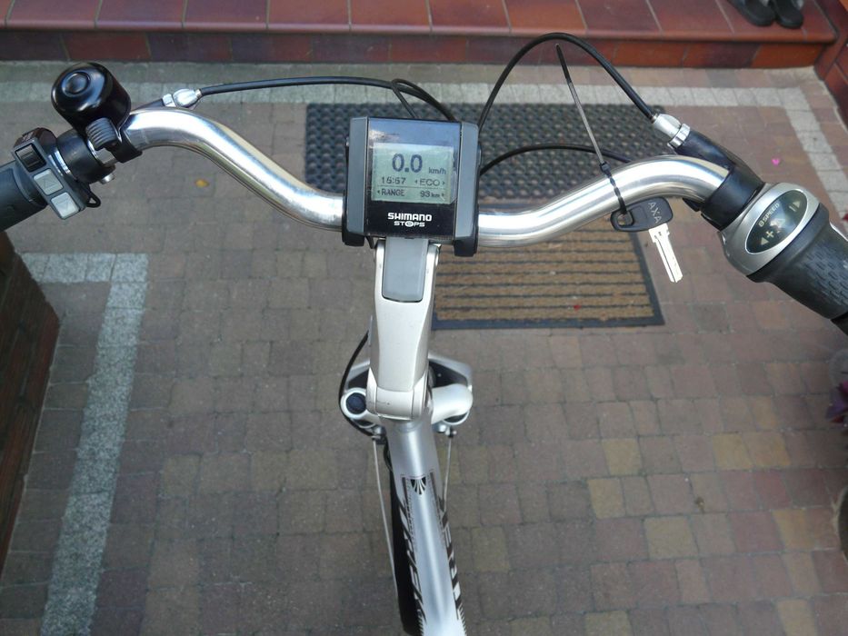 Rower elektryczny TREK LM500+,28"/50 central  Shimano-ładny sprawny