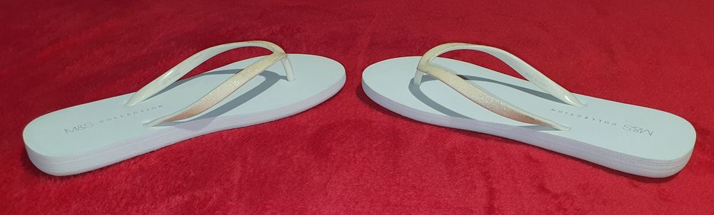NOWE klapki japonki białoseledynowe Marks & Spencer, roz. 36 / 24 cm