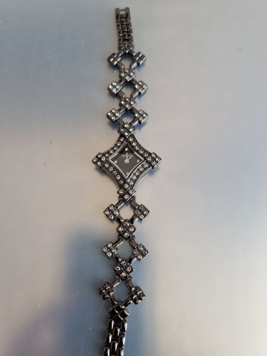 Czarny damski zegarek EMILLIANO