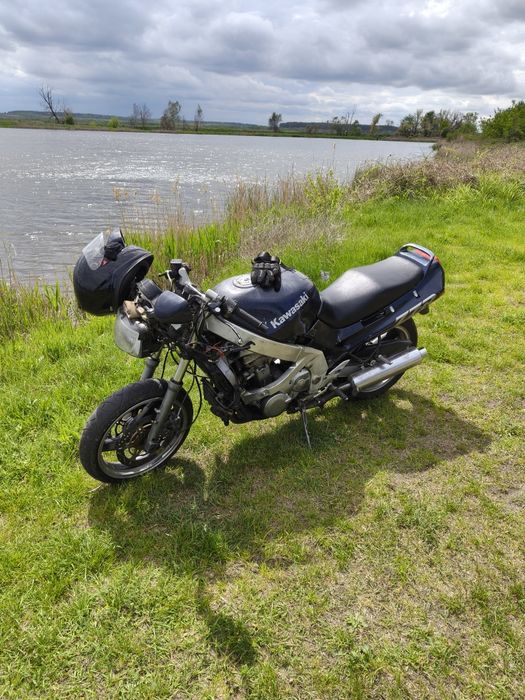 Kawasaki zzr 600