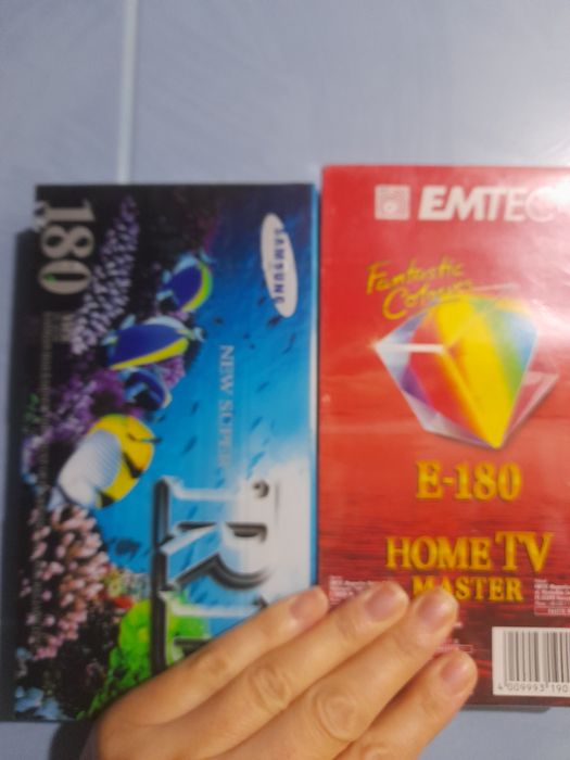 Відеокасети вінтаж, нове