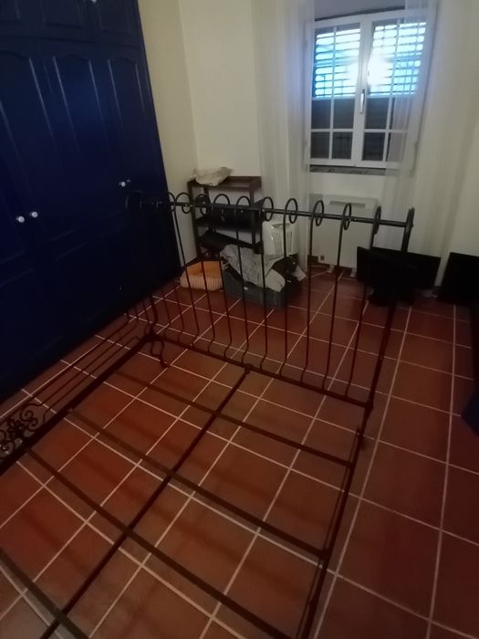Cama em ferro  rústica