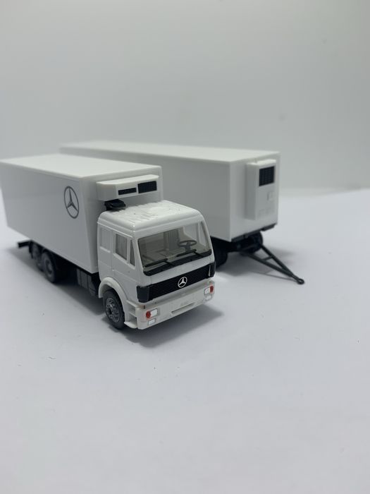 Mercedes da Herpa escala 1/87