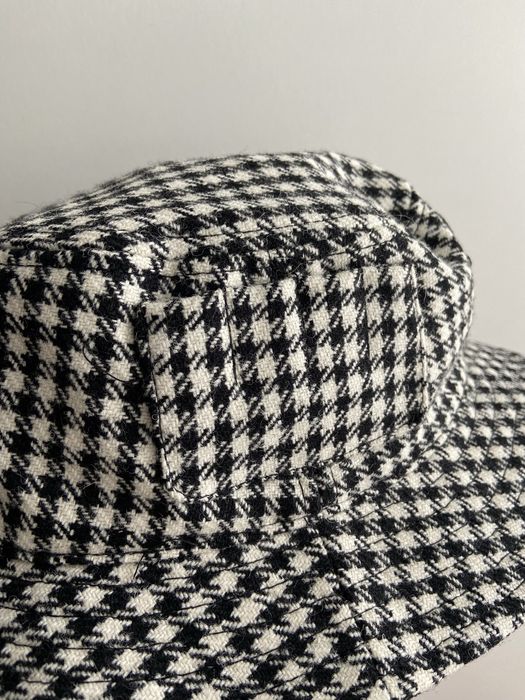 Панама в колабораціі Lyle & Scott та Malbon Golf.