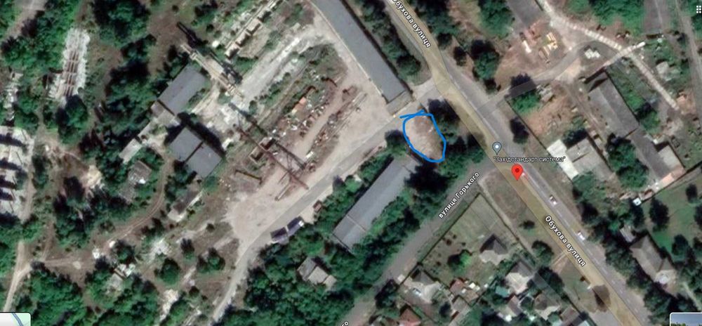 Здам в оренду частину території під маф/магазин