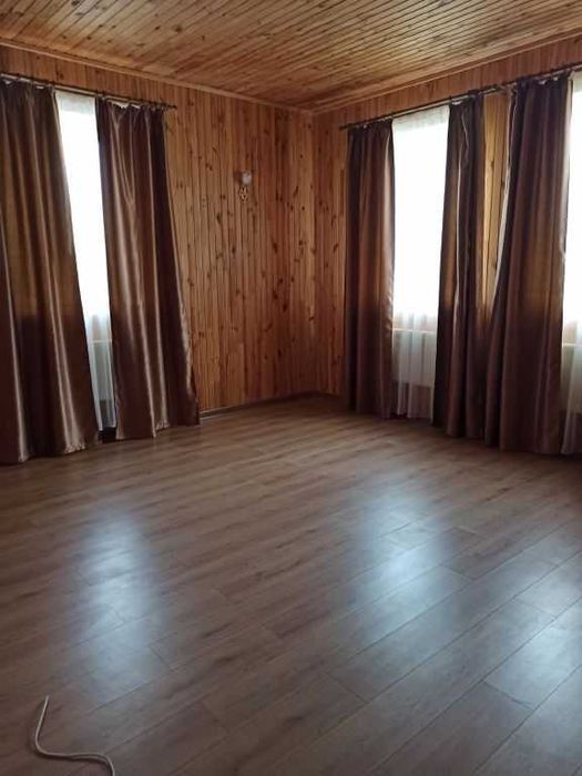 Будинок 350 кв.м. з ремонтом в с. Фонтанка. 10 соток. 95 000$