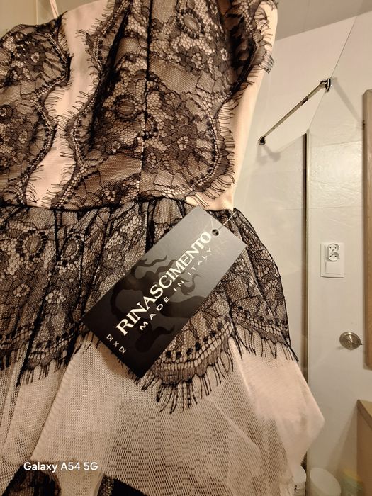 Sukienka koronkowa tiul