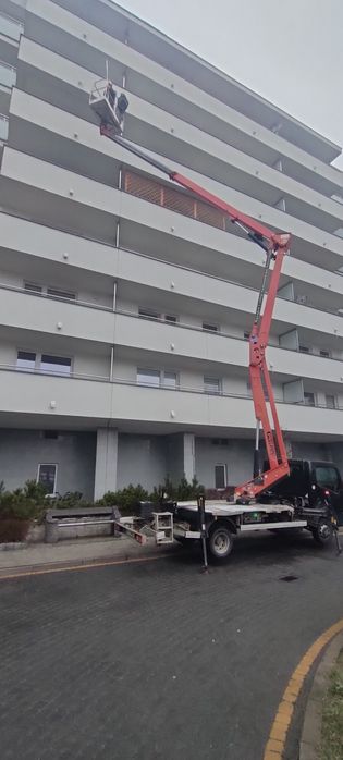 Podnośnik koszowy, usługi zwyżką