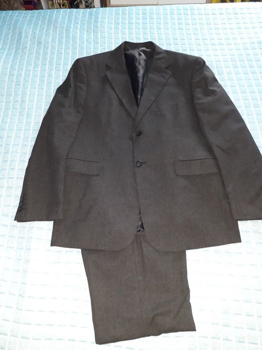 Vende-se Blazer e calças