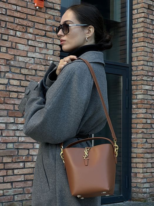 Сумка YSL Yves Saint Laurent Medium Le 37 Shiny Bucket чорна,коричнева