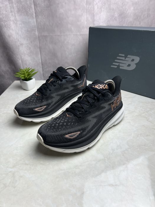 Кросівки Hoka Clifton 9 Розмір 41 Original Взуття
