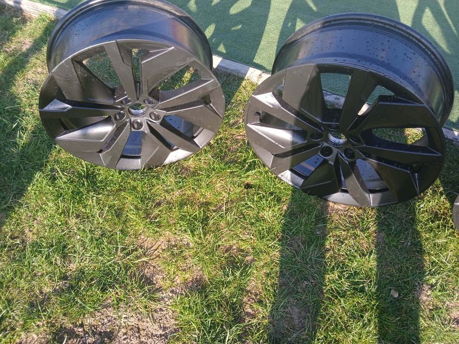 Alufelgi Vega 20 5x112 skoda volkswagen