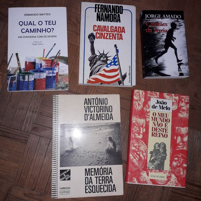 Livros e enciclopedias