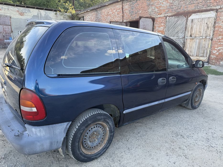 Doodge caravan/ Chrysler voyager