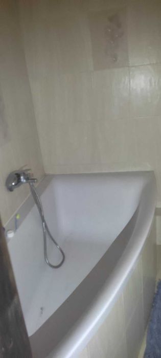 Продаю в Корабельном районе  1 к. квартиру