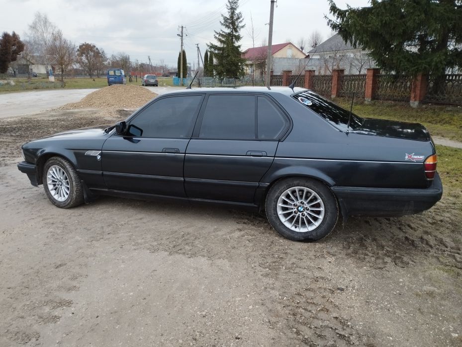 Продам БМВ 730 газ бензин
