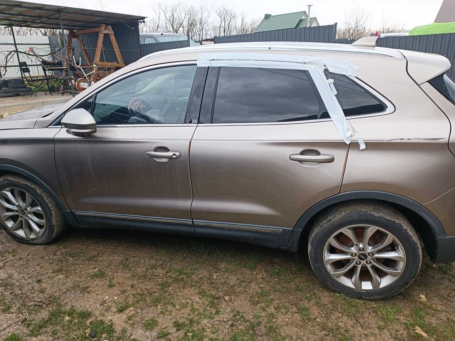 Двері Lincoln mkc EJ7Z-7820124-A EJ7Z-7820125-A EJ7Z-7824630-A