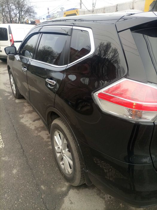 Продается автомобиль Ниссан Х-ТР