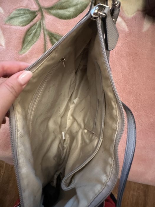 Жіноча сумка Guess