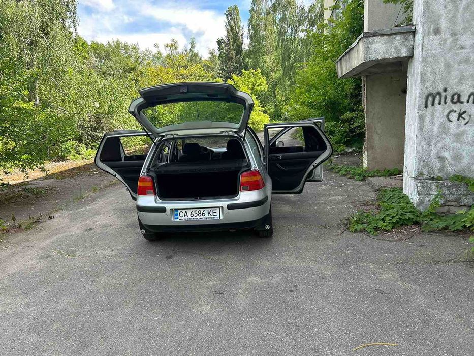 Продам авто Volkswagen golf 4