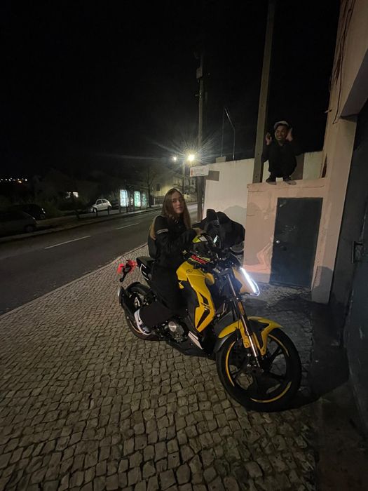 Vendo ou troco 125cc