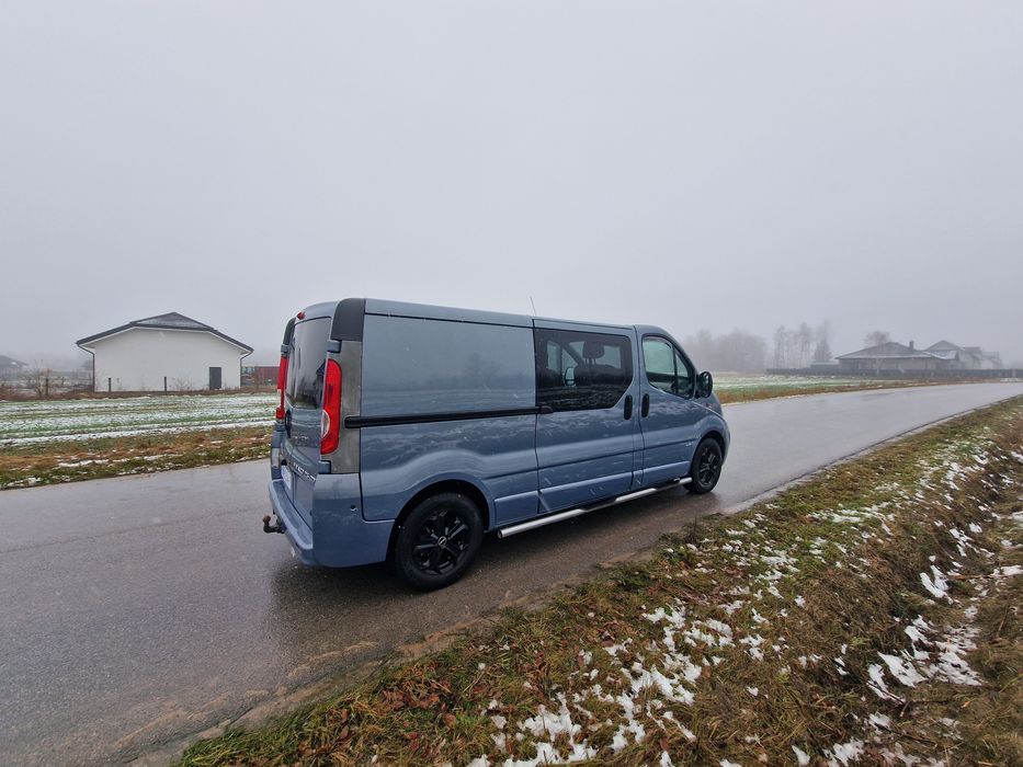 Brygadówkda 5 Osób Opel Vivaro Trafic Long L2H1..Mały przebieg.Polecam