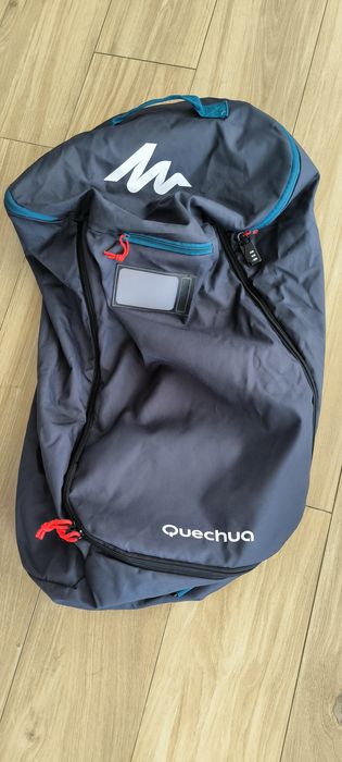 Quechua proteção mochila avião