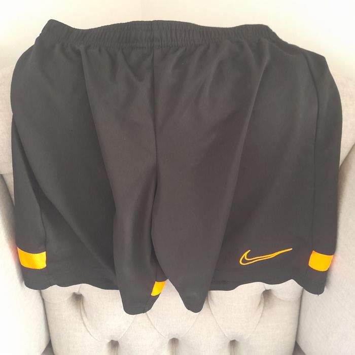 Calções criança 7/8 anos e Nike S