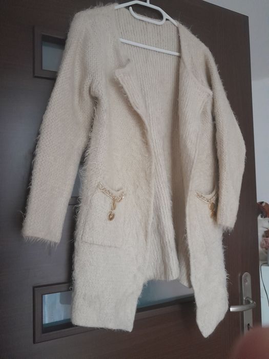 ciepły sweter włochacz