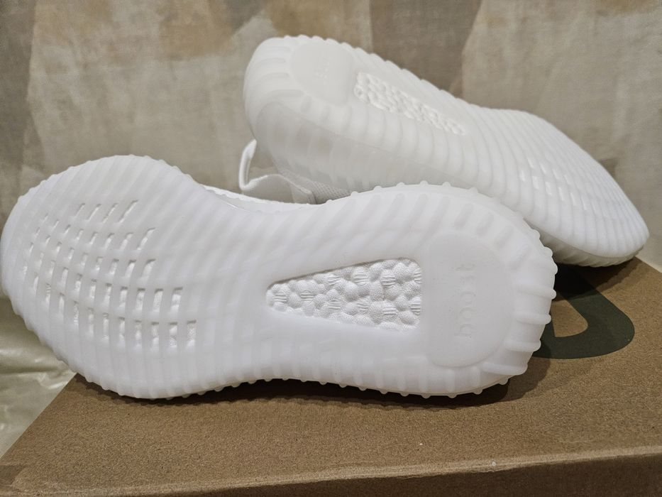 adidas Yeezy Boost 350 V2 CP9366 оригінал