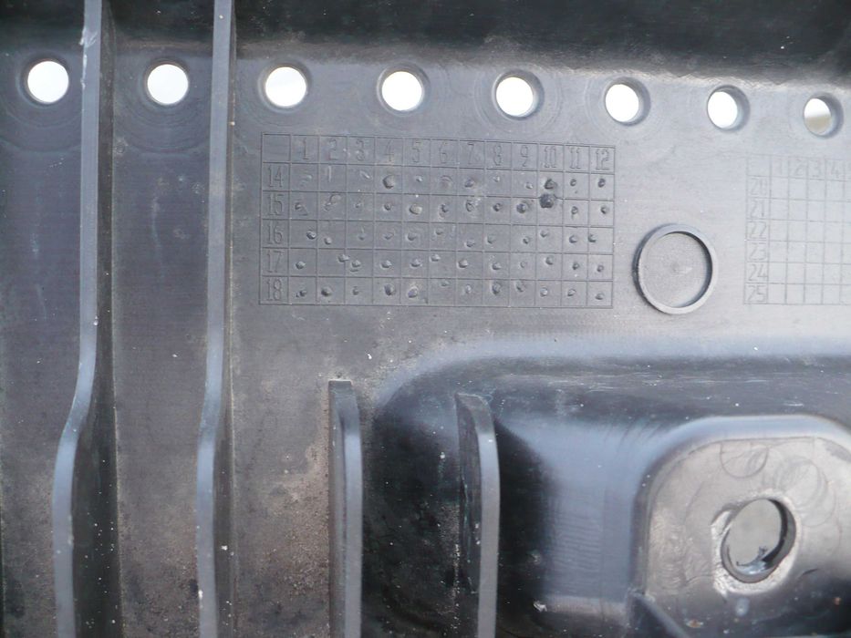 Suzuki vitara 3 s-cross osłona płyta pod zderzak super stan