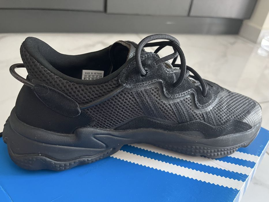 Кросівки adidas