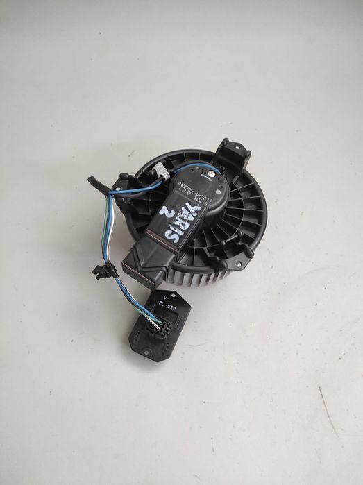 TOYOTA Yaris II, OE: AV2727.00-0311, Wentylator