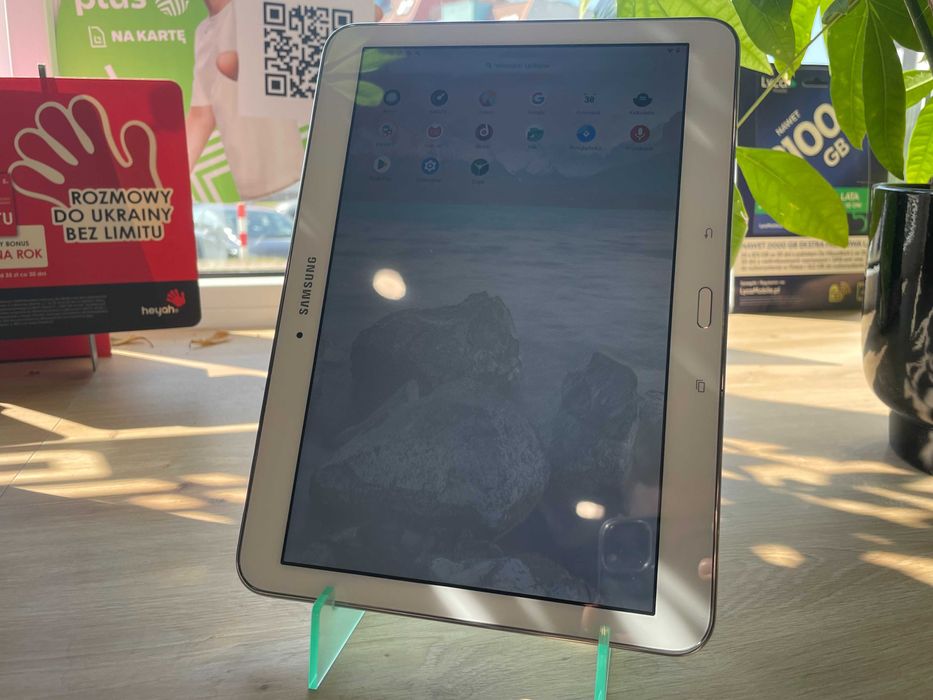 Tablet Samsung Galaxy Tab 4 10,1 "/ 16 GB / 1,5 GB RAM + GW 3 msc