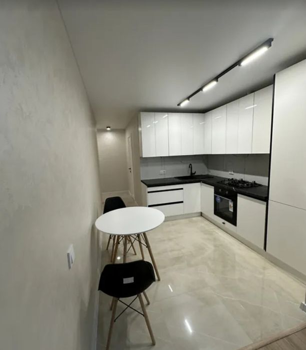 Продаж 1к квартири 34 кв. м на вул. Смакули