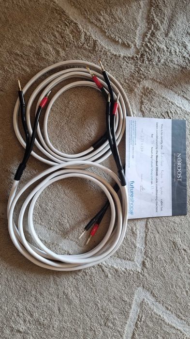 Cabos AudioQuest Rocket 11 com 2,5m cada