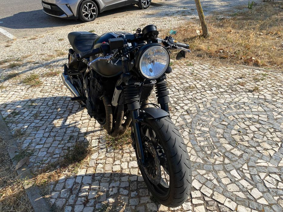 Suzuki Inazuma 750