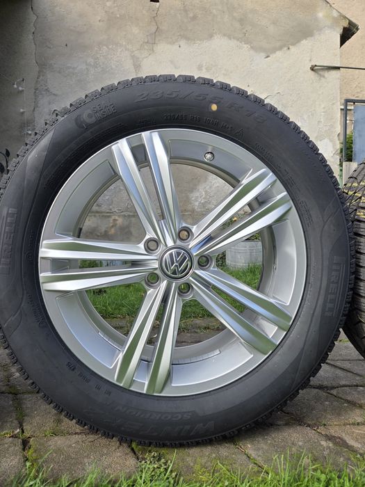 Koła alufelgi VW Tiguan 18 5x112 et 43 7j opony zimowe