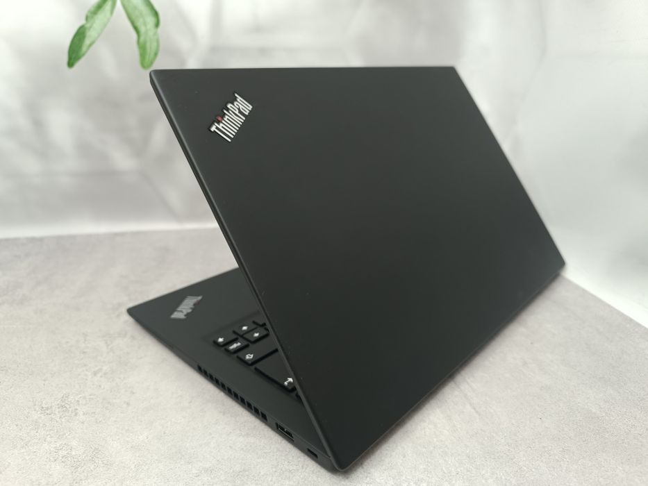 Ноутбук Lenovo ThinkPad T14s Gen 1/i5-10210U/16/512 GB/14"/IPS