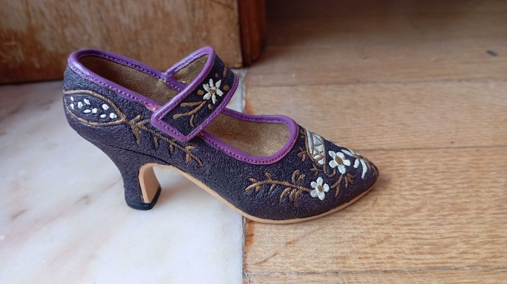 Coleção de Sapatinhos e Malinhas em miniatura