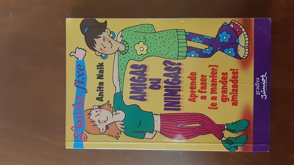 Livros Baratos- Coleção: Miúda Fixe