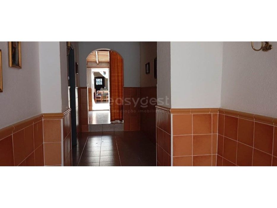 Moradia situada em aldeia de Baleizão, com 2 quartos