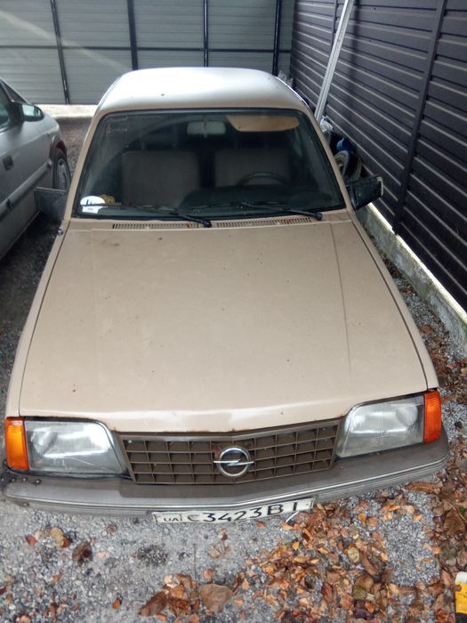 Opel Ascona 1985