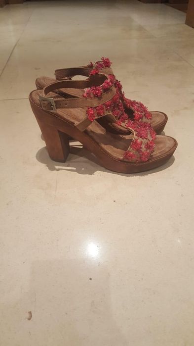 Xuz Brand Sandals in Brown / Pink, Size 39