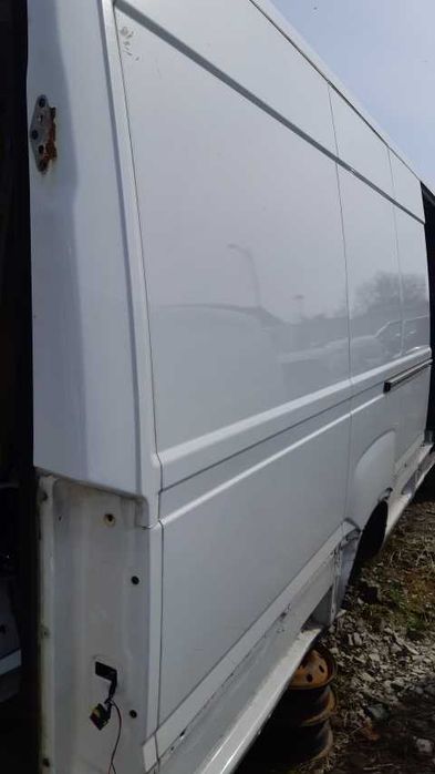 Iveco Daily VI Maxi  Błotnik prawy tył poszycie 2022