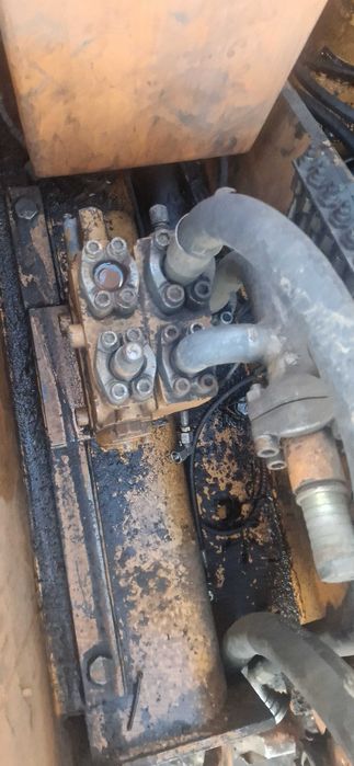 koparka case 688 silnik cummins 4bt 3.9 siłownik kabina