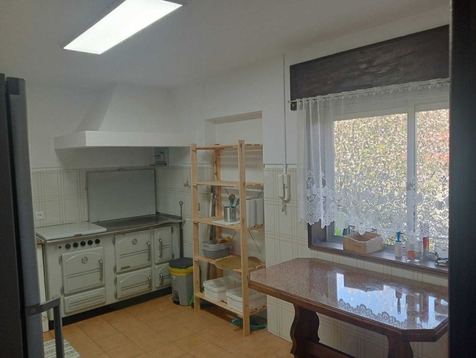 Quarto Individual para Arrendamento – Barcelos | Excelente Localização (a 5 min do Centro)