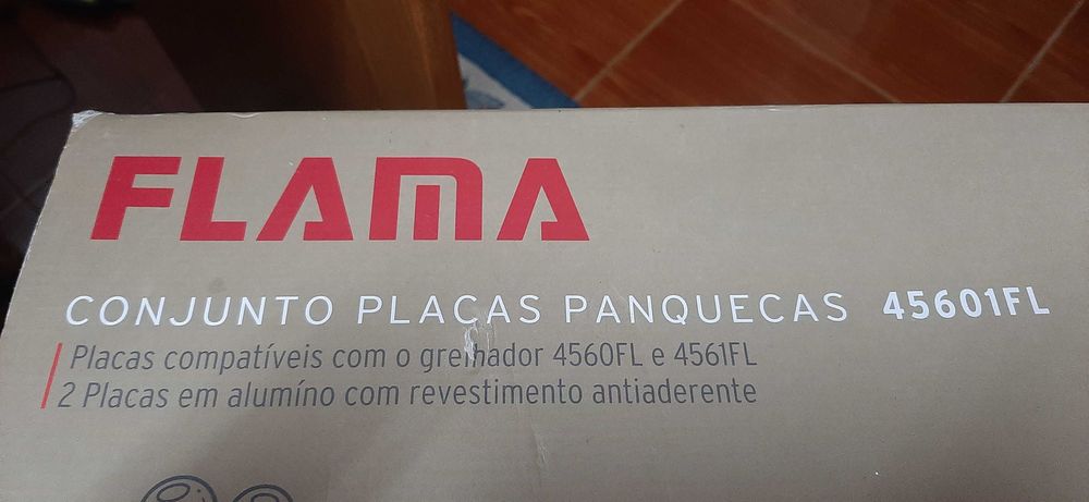 Conjunto de duas placas para panquecas - produto novo, na embalagem original