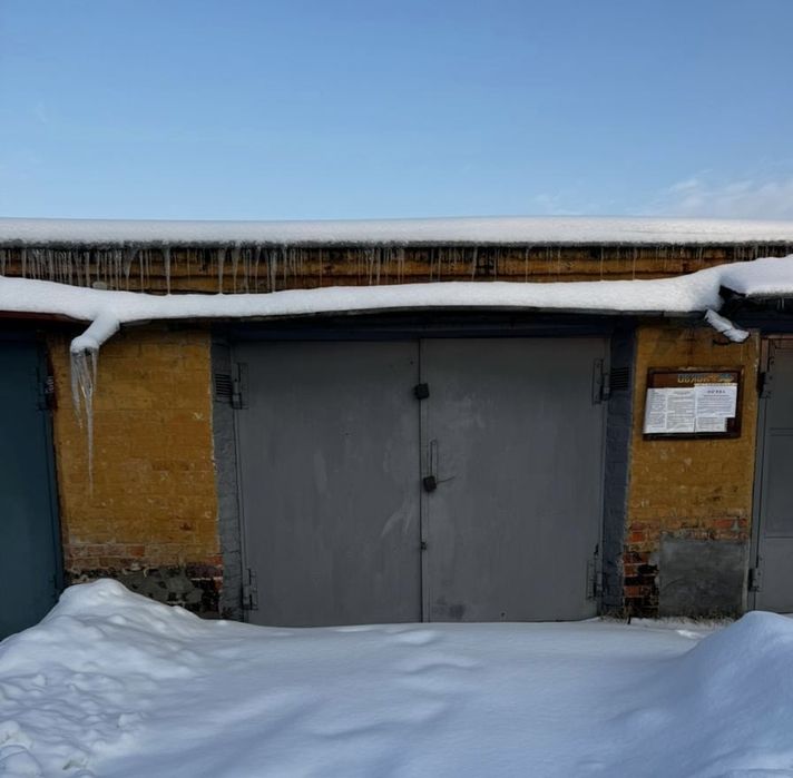 Гараж в а/к №8 в цетрі міста.