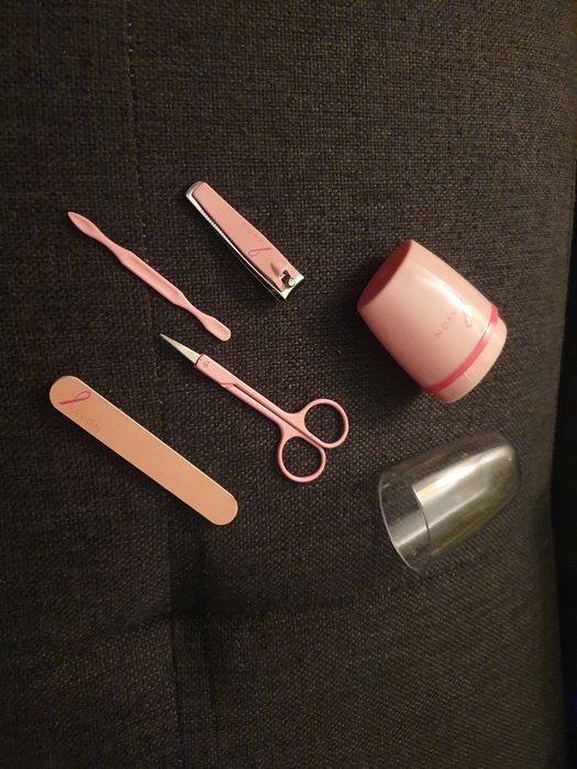 Zestaw akcesoria do paznokci  nowy